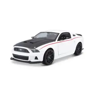 Maisto 1:24 2014 Ford Mustang Street Racer Beyaz Metal Model Araba - 31506