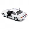 Bburago 1:24 1988 BMW 3 Series M3 - Beyaz