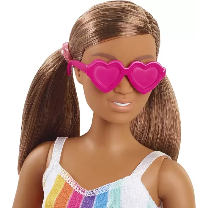 Barbie Okyanusu Seviyor - Gökkuşağı Çizgili Elbise , GRB38
