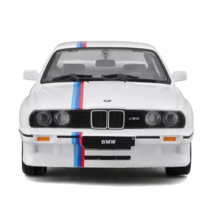 Bburago 1:24 1988 BMW 3 Series M3 - Beyaz