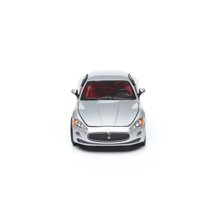 Bburago 1:24 Maserati Gran Turismo (2008)