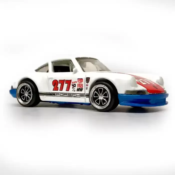 Hot Wheels - 71 Porsche 911 - Retro Racers - 126