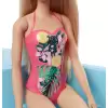 Barbie ve Eğlenceli Havuzu, 30 cm Boyunda, Kaydıraklı Havuz Oyun Seti