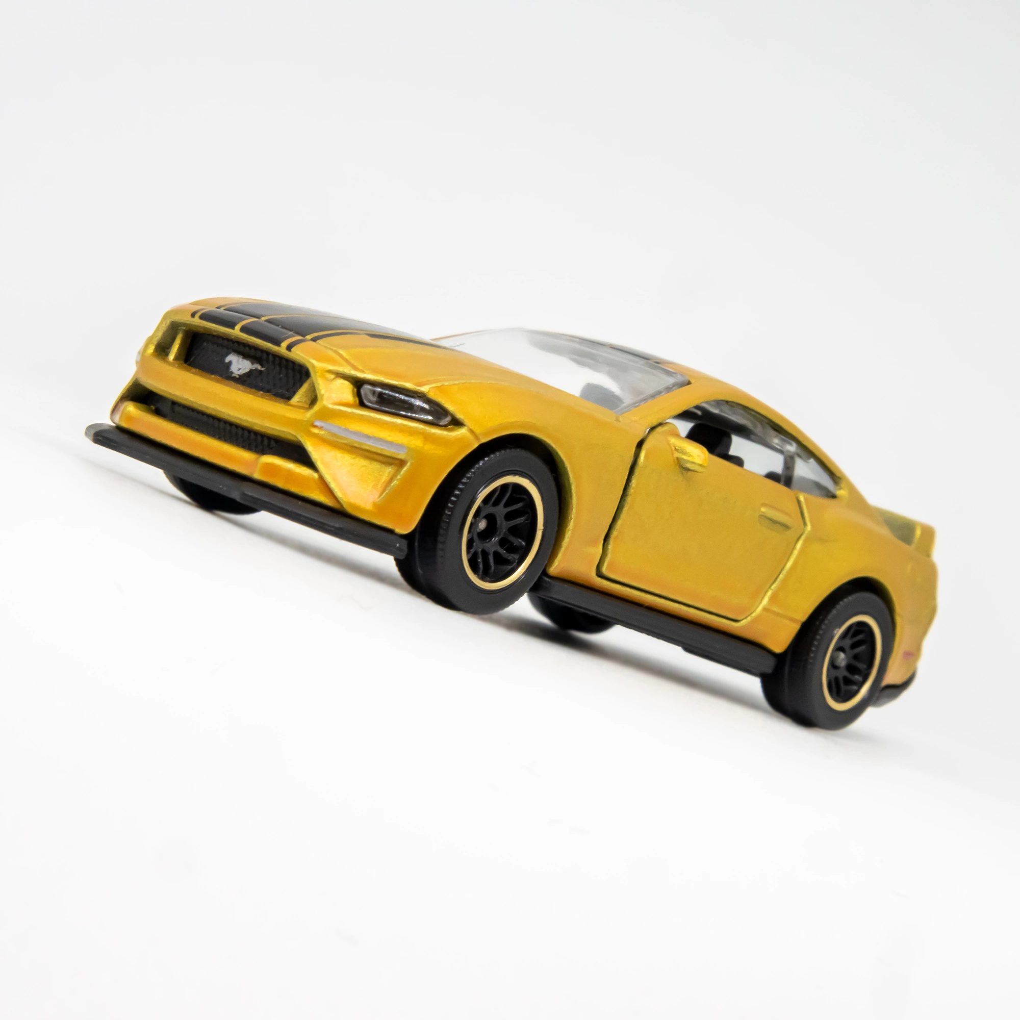 Ford Mustang Dark Horse Revela Pintura Que Cambia De Color Y Detalles