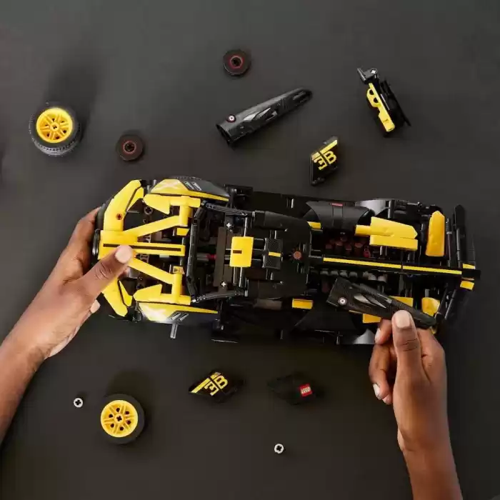 LEGO® Technic Bugatti Bolide 42151 - 9 Yaş ve Üzeri Çocuklar için Oyuncak Yapım Seti (905 Parça)