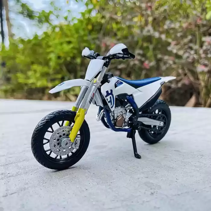 Bburago Husqvarna FS 450 Supermoto - 1/18