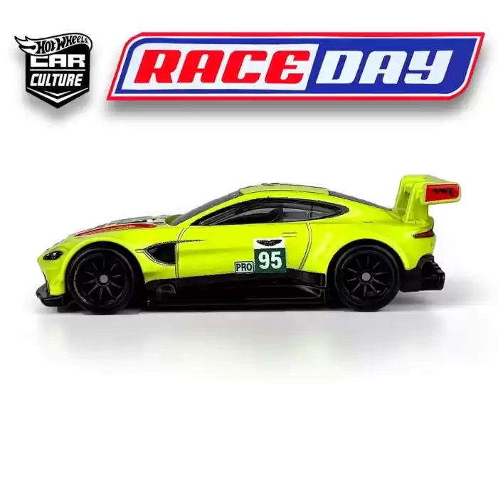 Hot Wheels Premium Car Culture Race Day Set