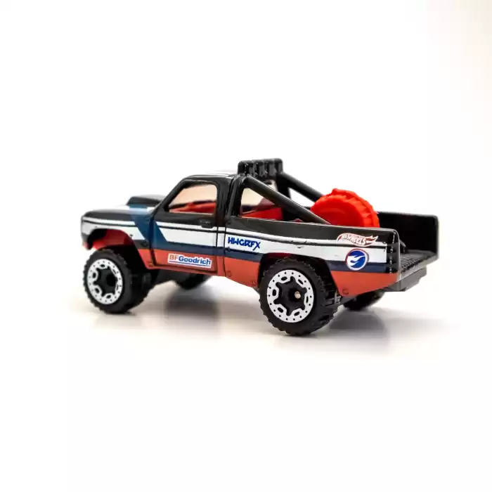 Hot Wheels - 87 Dodge D100 - 186 (TH Model)