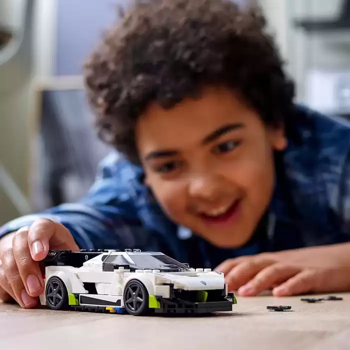 Lego Speed Champions Koenigsegg Jesko Yapım Seti, 76900
