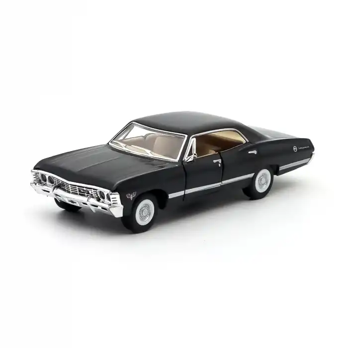 Kinsmart 1/38 1967 Chevrolet Impala- KT5352D