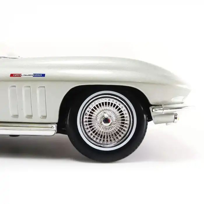 Miasto 1:18 1965 Chevrolet Corvette Diecast Model Araba - 31640