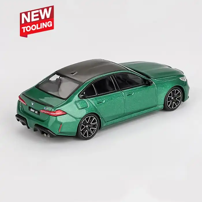 Mini GT 1/64 BMW M5 (G90) Isle of Man Green Metallic - MGT01086