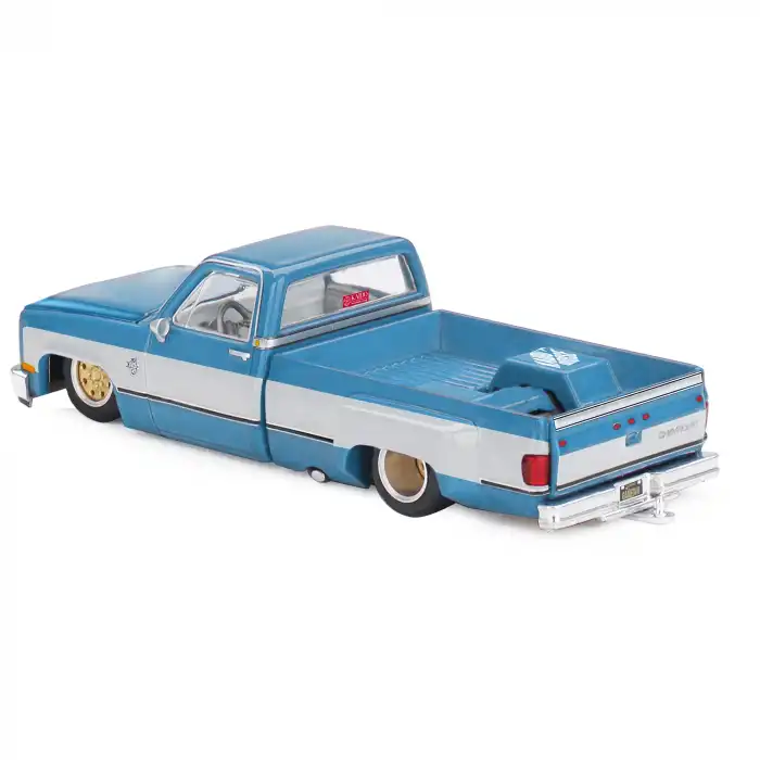 Mini GT 1/64 KaidoHouse Chevrolet Silverado Dually Vintage Spec V1 - KHMG192