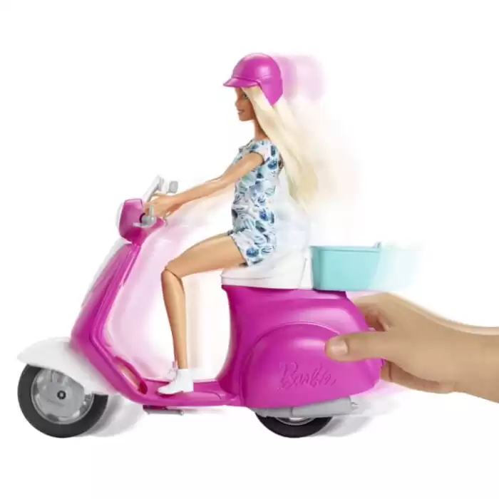 Barbie Bebek ve Eğlenceli Scooterı , GBK85