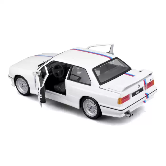 Bburago 1:24 1988 BMW 3 Series M3 - Beyaz