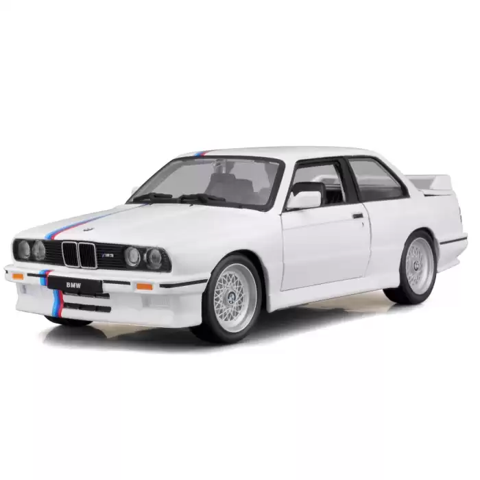 Bburago 1:24 1988 BMW 3 Series M3 - Beyaz