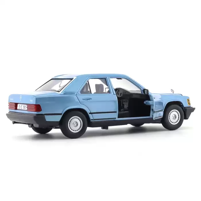 Bburago 1:24 Mercedes-Benz 190 E 2.6