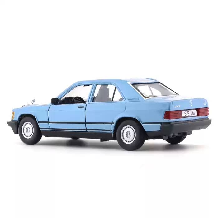 Bburago 1:24 Mercedes-Benz 190 E 2.6