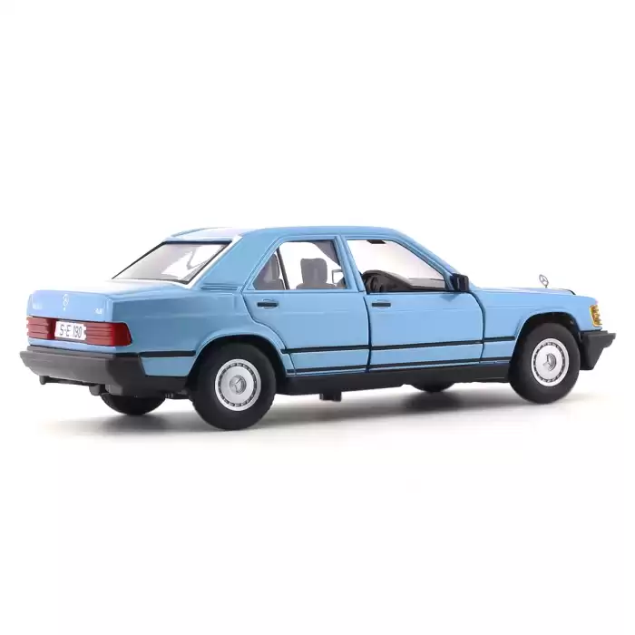 Bburago 1:24 Mercedes-Benz 190 E 2.6