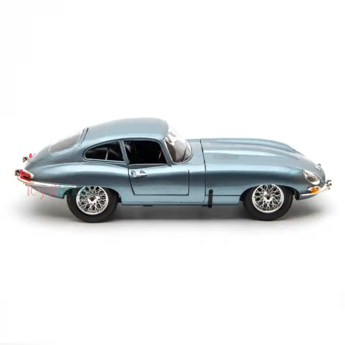 Bburago 1:18 Jaguar E-Type Coupe Diecast Model Araba - 12044