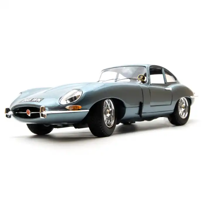 Bburago 1:18 Jaguar E-Type Coupe Diecast Model Araba - 12044