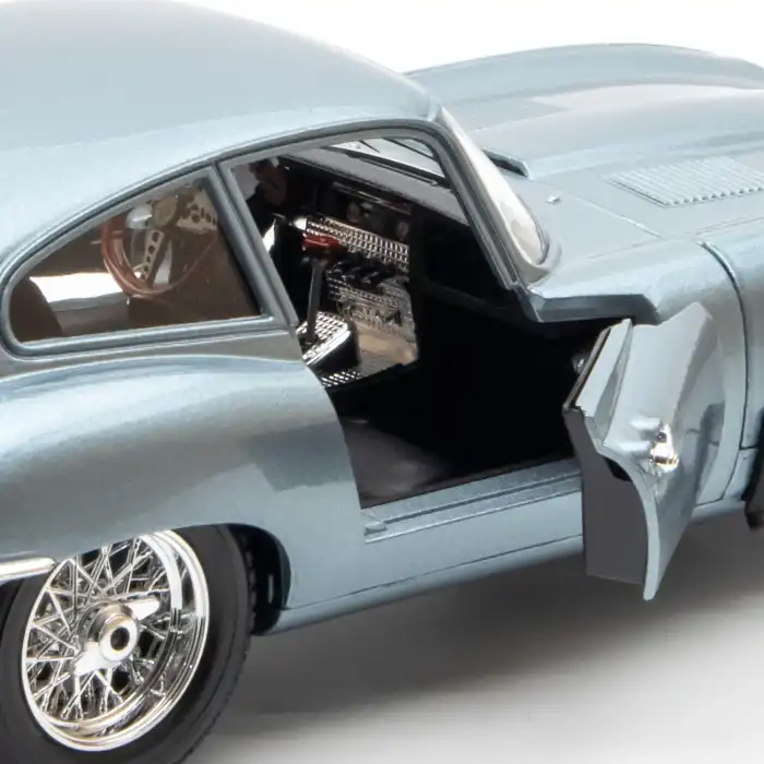 Bburago 1:18 Jaguar E-Type Coupe Diecast Model Araba - 12044