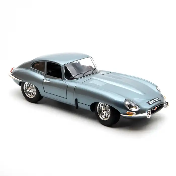 Bburago 1:18 Jaguar E-Type Coupe Diecast Model Araba - 12044