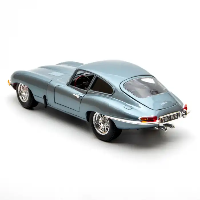 Bburago 1:18 Jaguar E-Type Coupe Diecast Model Araba - 12044