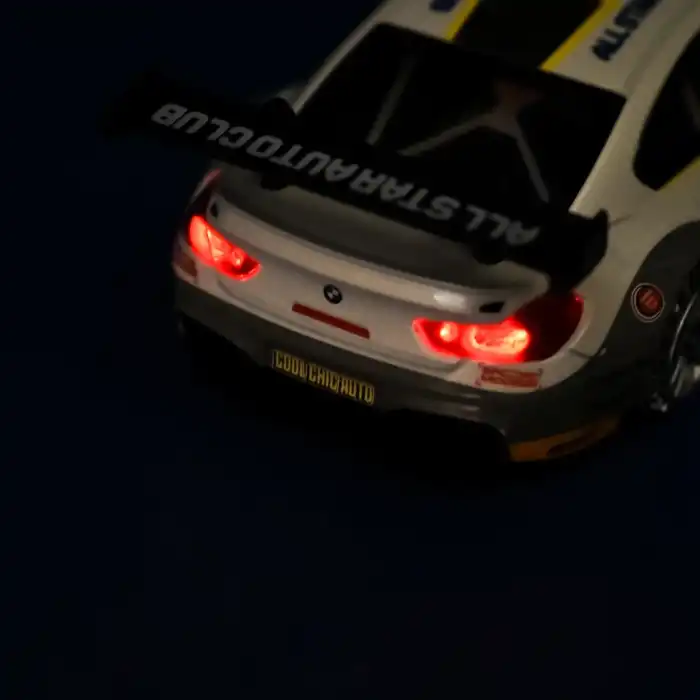 CCA 1:24 BMW M6 GT3 Diecast Model Araba Beyaz - 68278AW