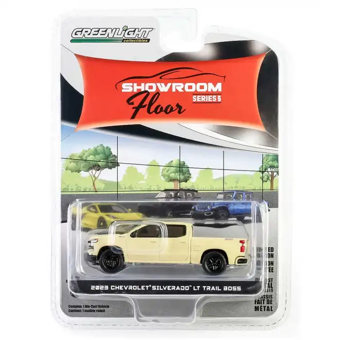 Greenlight 1/64 Showroom Floor Series 5- 2023 Chevrolet Silverado LT Trail Boss 68050-C