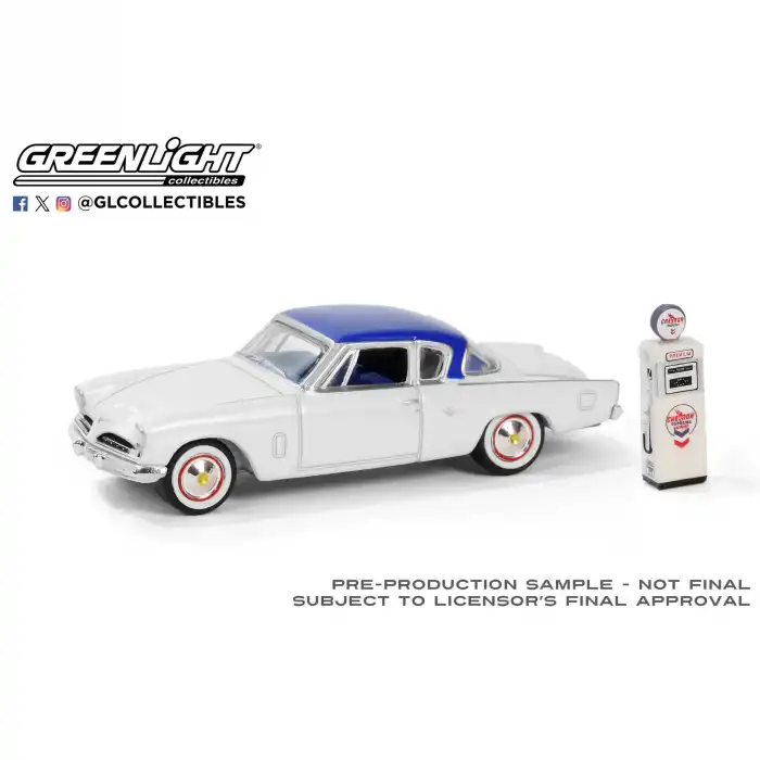 Greenlight 1/64 The Hobby Shop Series 16 - 1954 Studebaker Commander Starliner with Vintage 97160-B