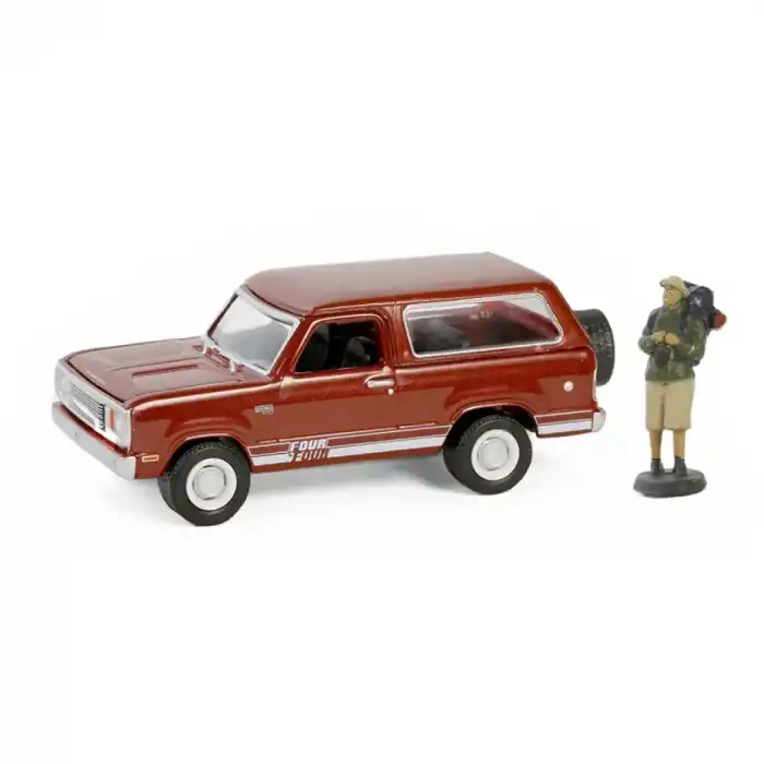 Greenlight 1/64 The Hobby Shop Series 16- 1978 Plymouth Trail Duster wiht Backpacker Figure 97160-C
