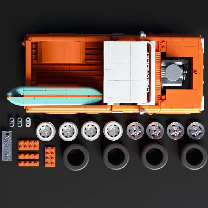 Hot Wheels Custom 62 Chevy Pickup Yapı Oyuncağı (858 Parça)