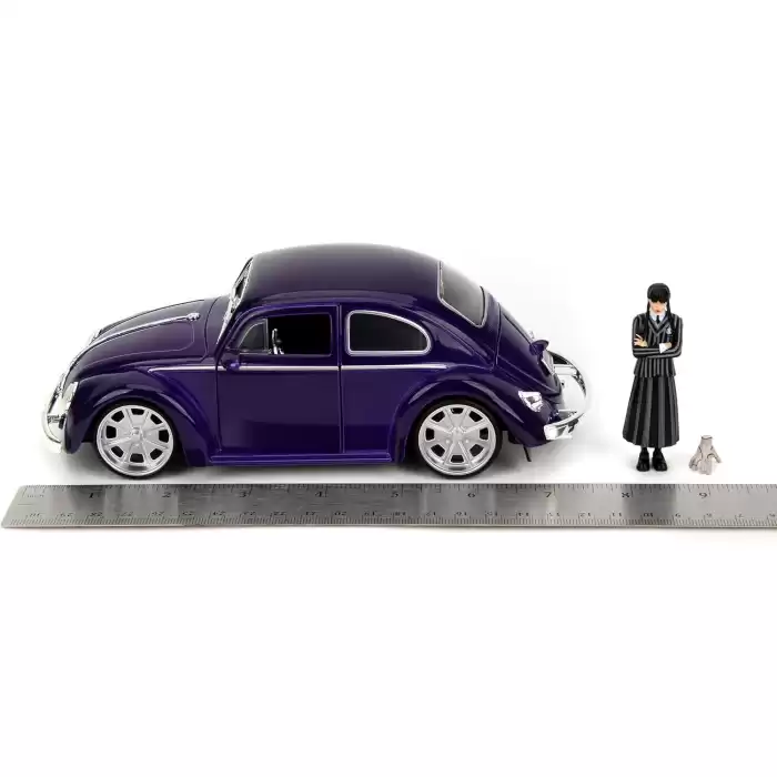 Jada Wednesday 1972 VW Beetle with Wednesday & Thing Figures