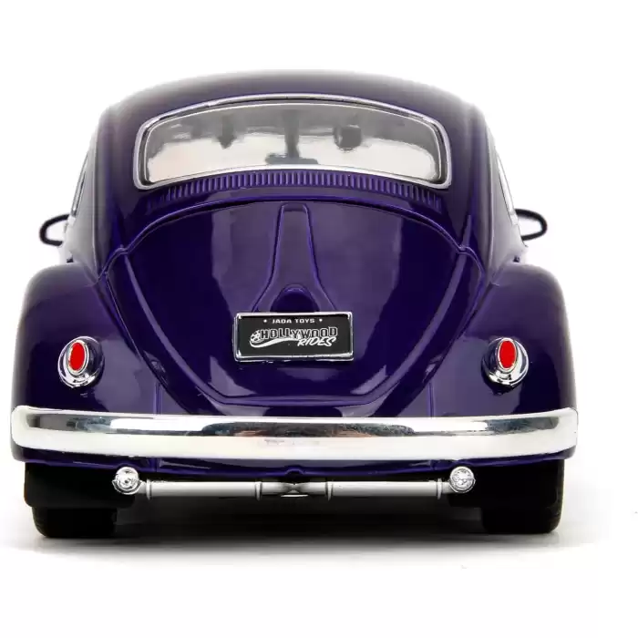 Jada Wednesday 1972 VW Beetle with Wednesday & Thing Figures