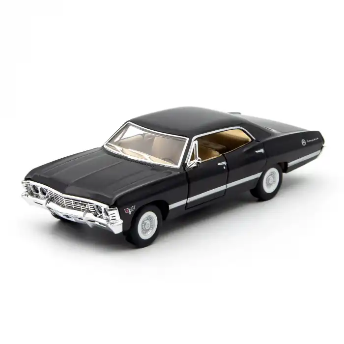 Kinsmart 1/38 1967 Chevrolet Impala - KT5418W