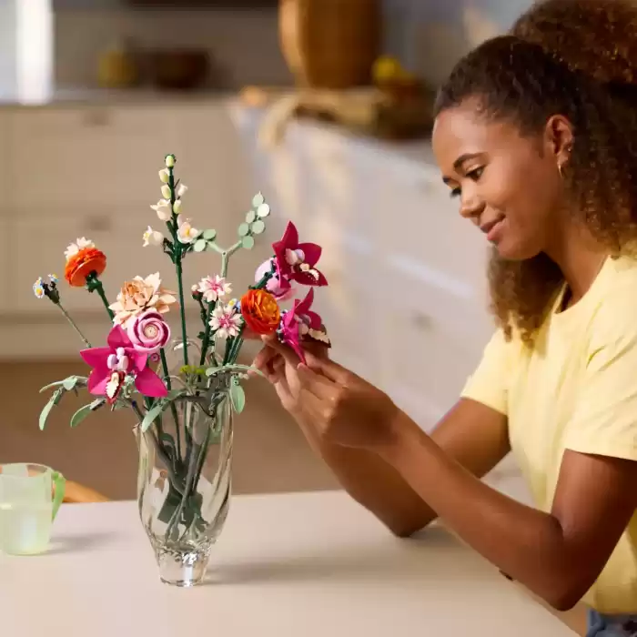 LEGO Botanicals Pembe Çiçek Buketi, 10342