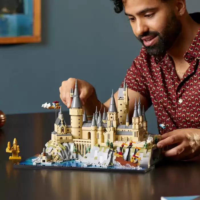 LEGO Harry Potter Hogwarts Şatosu ve Bahçesi ,76419