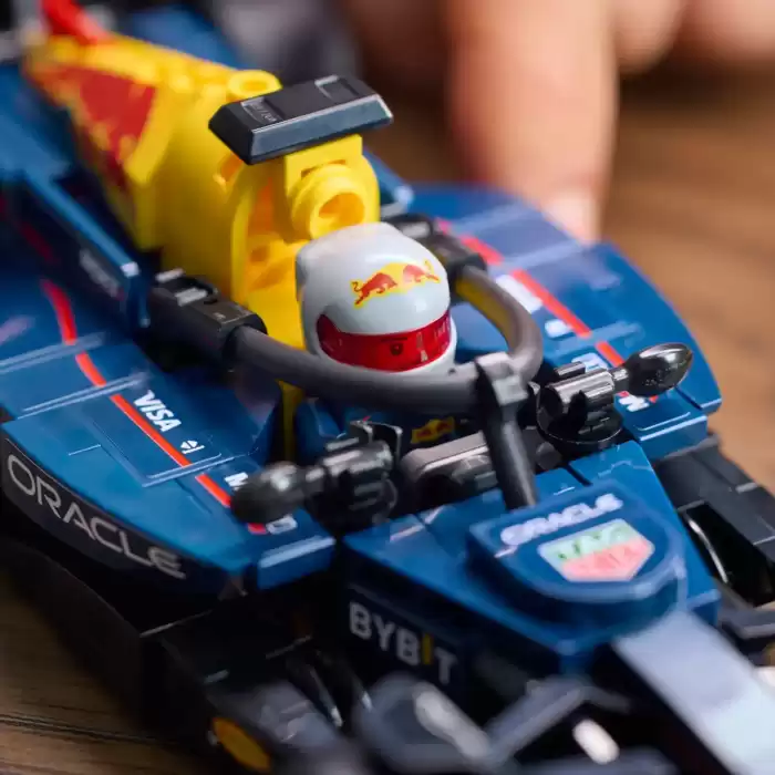 Lego Oracle Red Bull Racing RB20 F1 Yarış Arabası - 77243