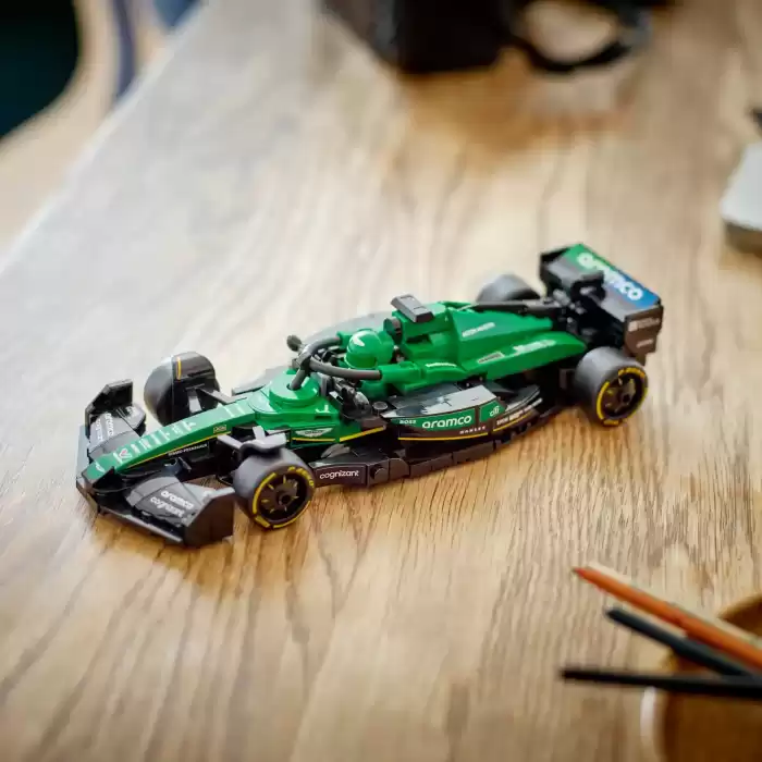 LEGO Speed Champions Aston Martin Aramco F1 AMR24 Yarış Arabası - 77245