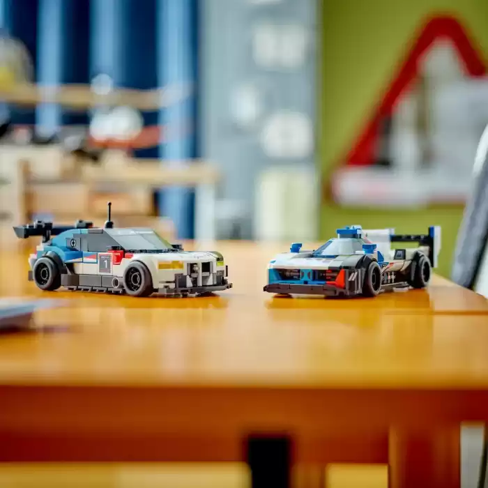 LEGO Speed Champions BMW M4 GT3 ve BMW M Hybrid V8 Yarış Arabaları - 76922