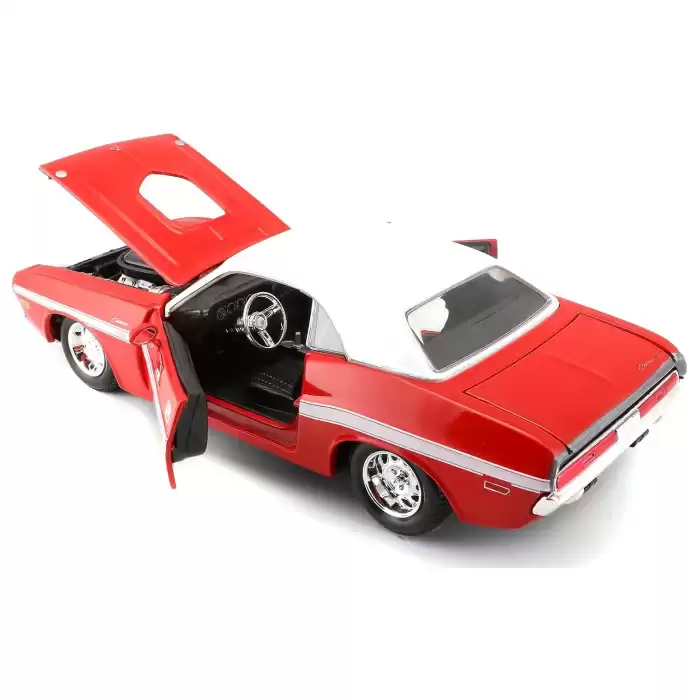 Maisto 1:24 1970 Dodge Challenger R/T Coupe - 31263