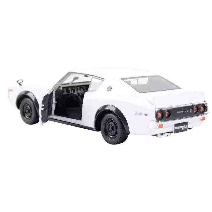 Maisto 1:24 Nissan Skyline 2000 GT-R - 31528