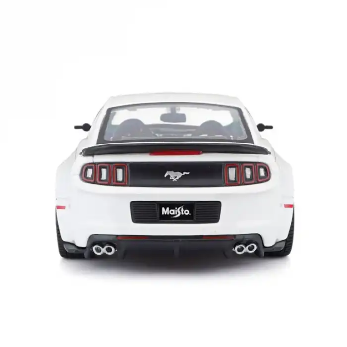 Maisto 1:24 2014 Ford Mustang Street Racer Beyaz Metal Model Araba - 31506
