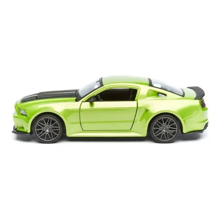 Maisto 1:24 2014 Ford Mustang Street Racer Yeşil Metal Model Araba - 31506