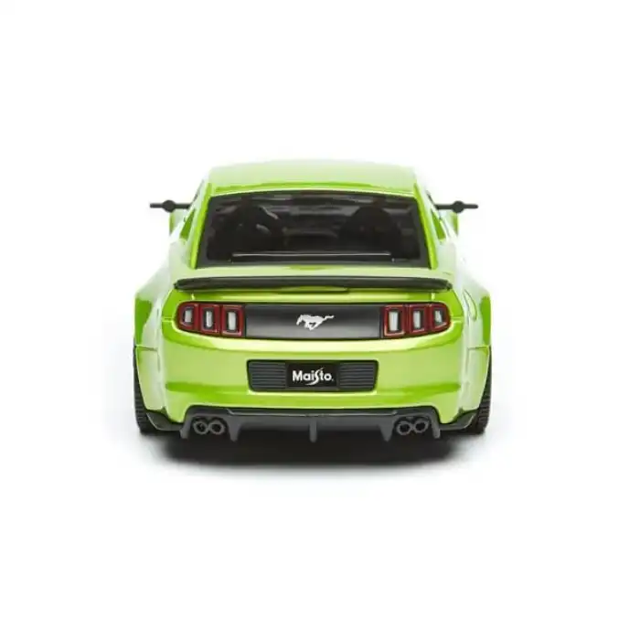 Maisto 1:24 2014 Ford Mustang Street Racer Yeşil Metal Model Araba - 31506