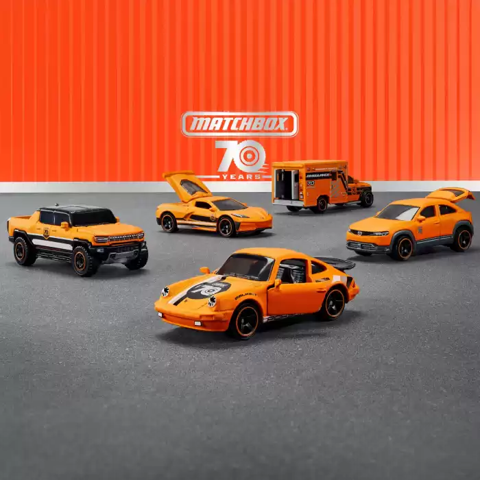 Matchbox 70. Yıl Special Edition Moving Parts Chevy Corvette HMV14