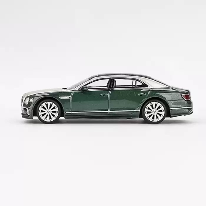 Mini GT 1/64  Bentley Flying Spur White Sand Verdant MGT00867