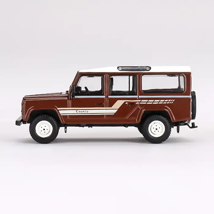 Mini GT 1/64 Land Rover Defender 110 1985 County Station Wagon Russet Brown- MGT00734