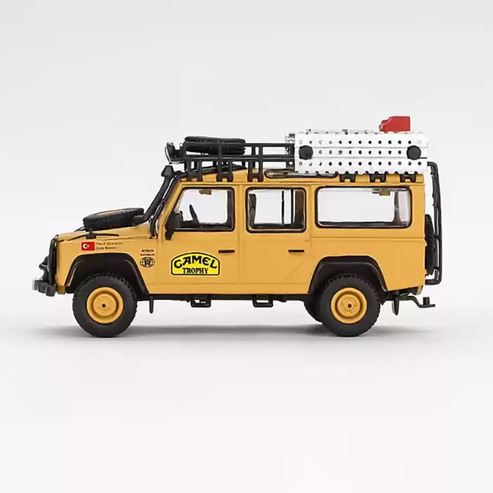 Mini GT 1:64 Land Rover Defender 110 1989 Camel Trophy Amazon Team Turkey Turkey Exclusive - MGT00856